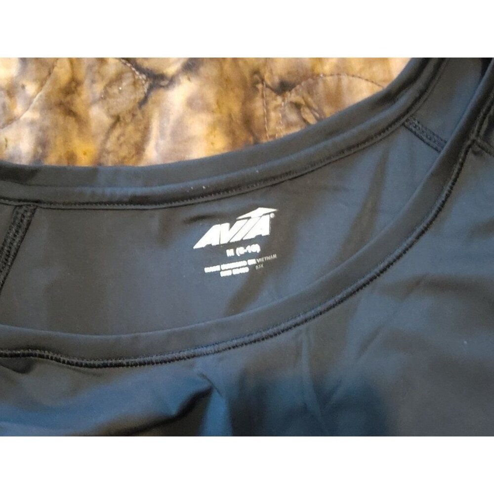 Light T-shirt with perforation for under lace top, Avia medium 8-10